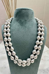 Baroque Pearl String