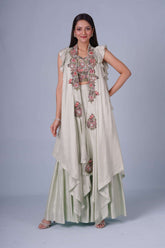 PISTA CAPE SET WITH SHARARA