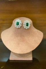 Ivia green stud