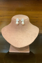Kira studs