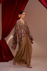 EMBROIDERED BEIGE PRINT KAFTAN PAIRED WITH SOLID PICKUP SKIRT.