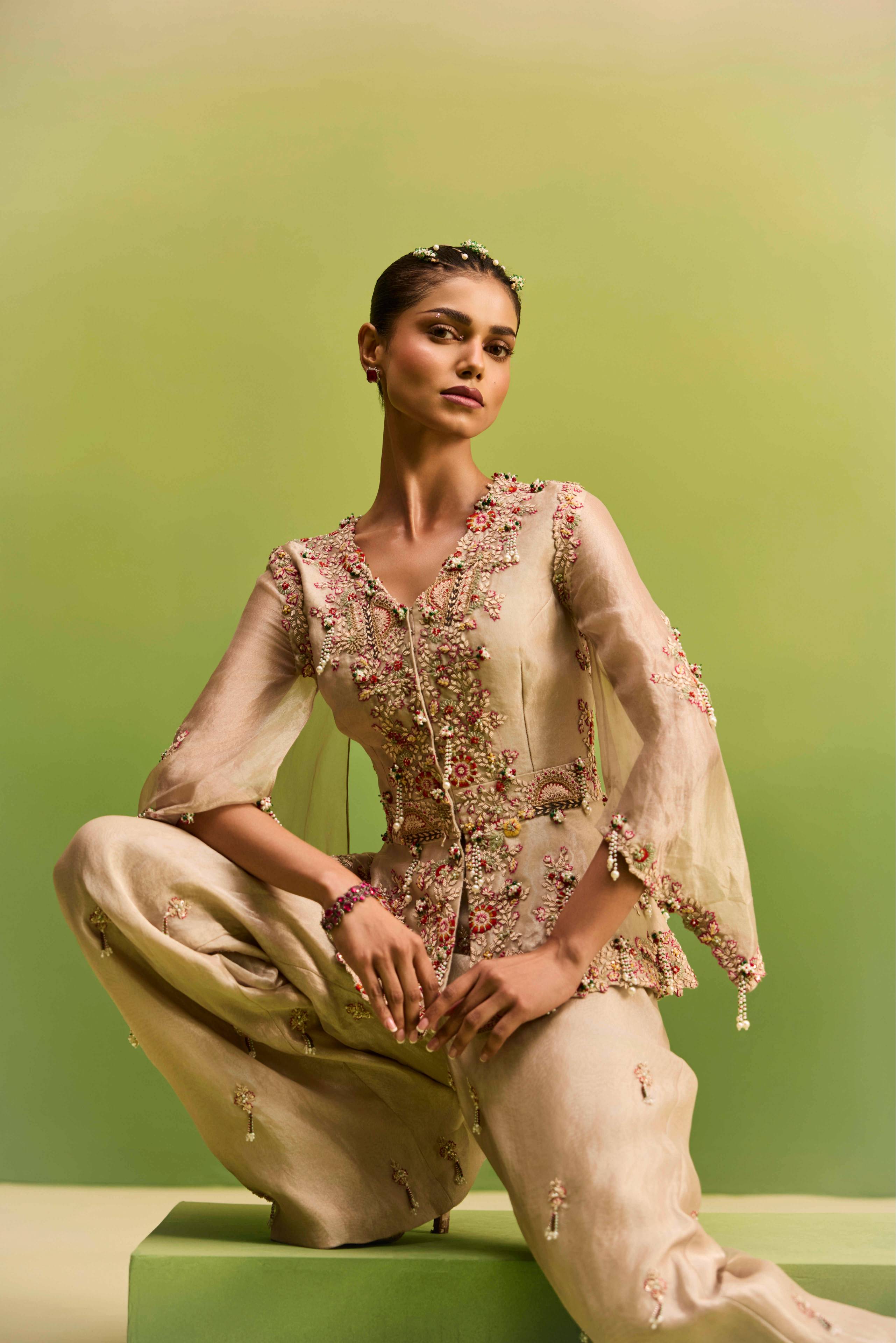 Tissue peplumtop & pant set