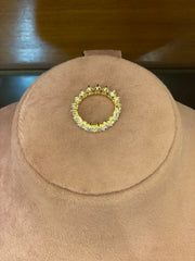 Evie ring