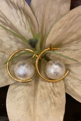 Beyara big pearl earring