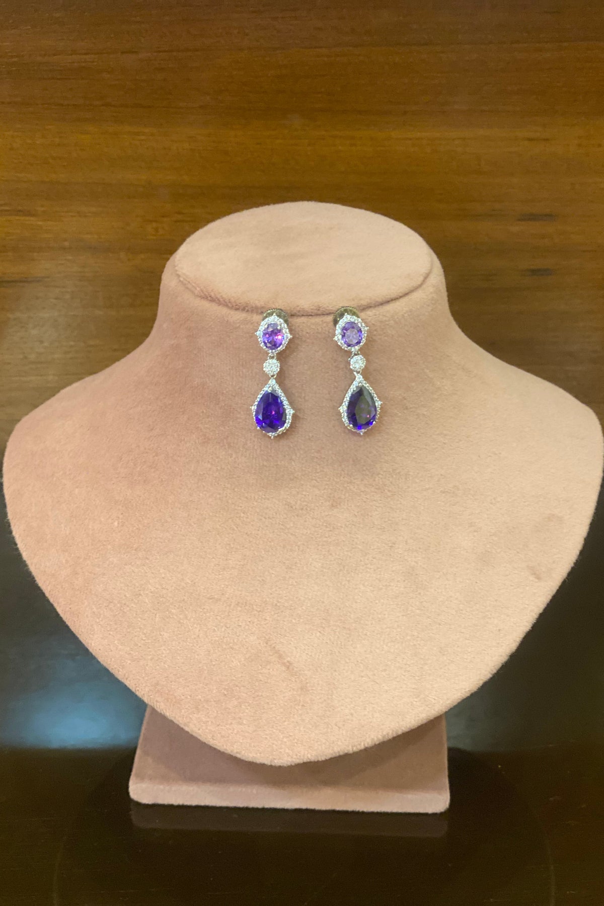 Chaira purple danglers